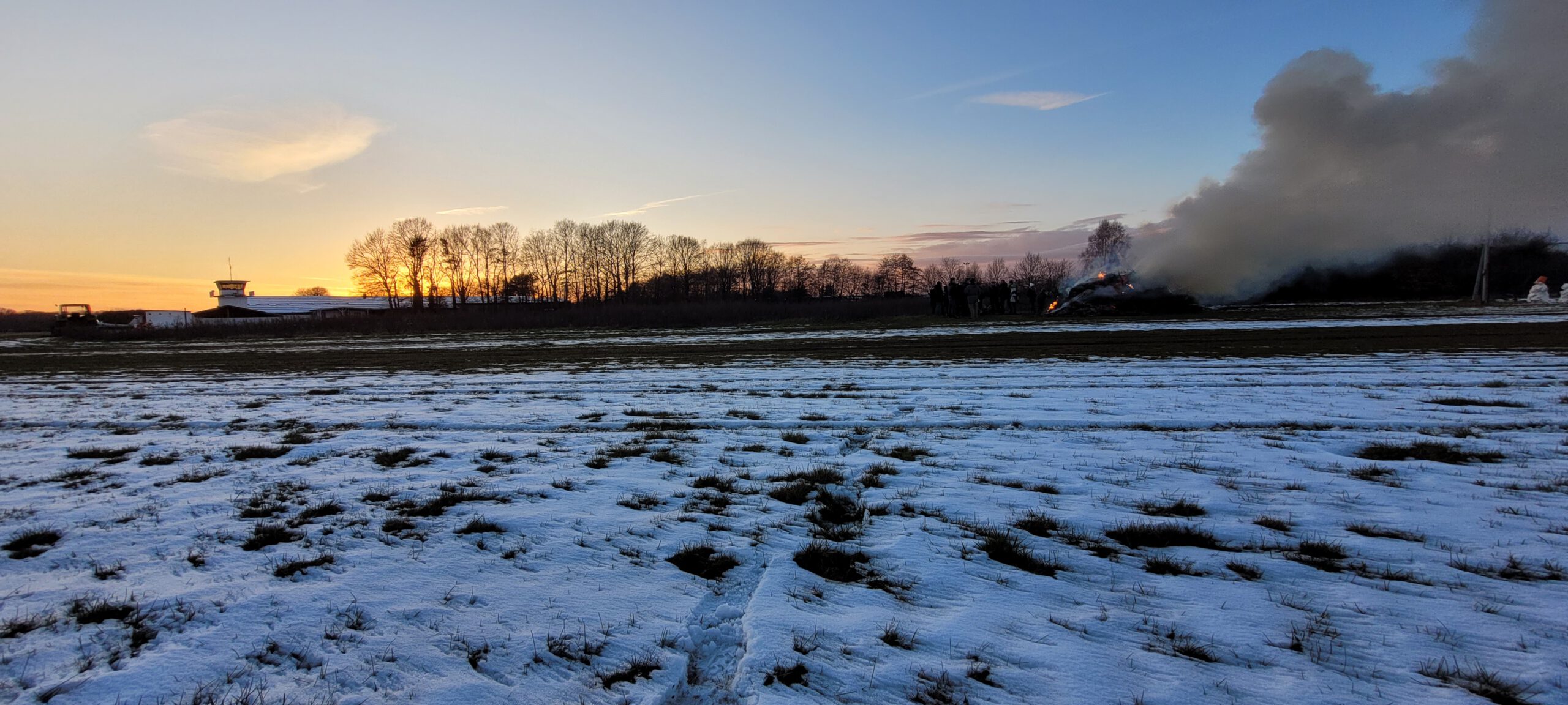 Winterfeuer Dem Sommer Ein Anfang Aero Club Hodenhagen